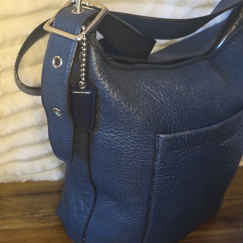 Coach LEGACY 25678 Pebble Leather DUFFLE BAG. - Picture 3 of 12